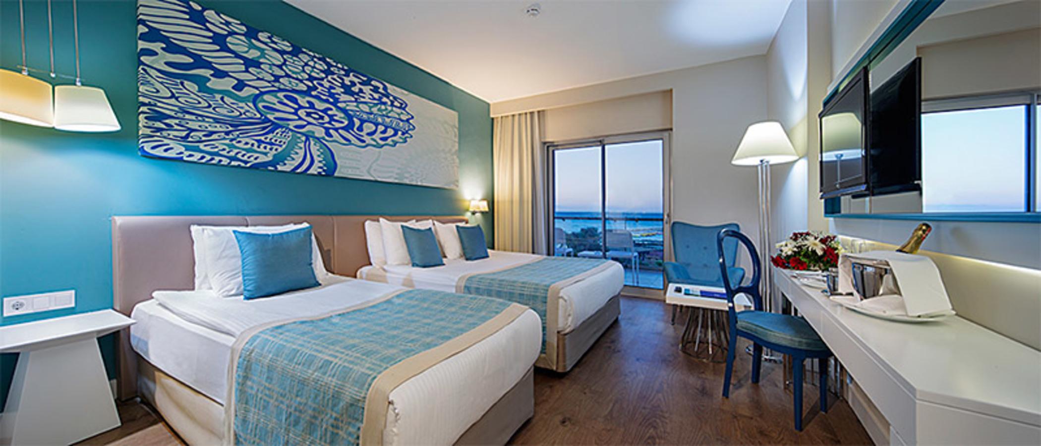 Sea Shell Resort & Spa Side Exterior photo