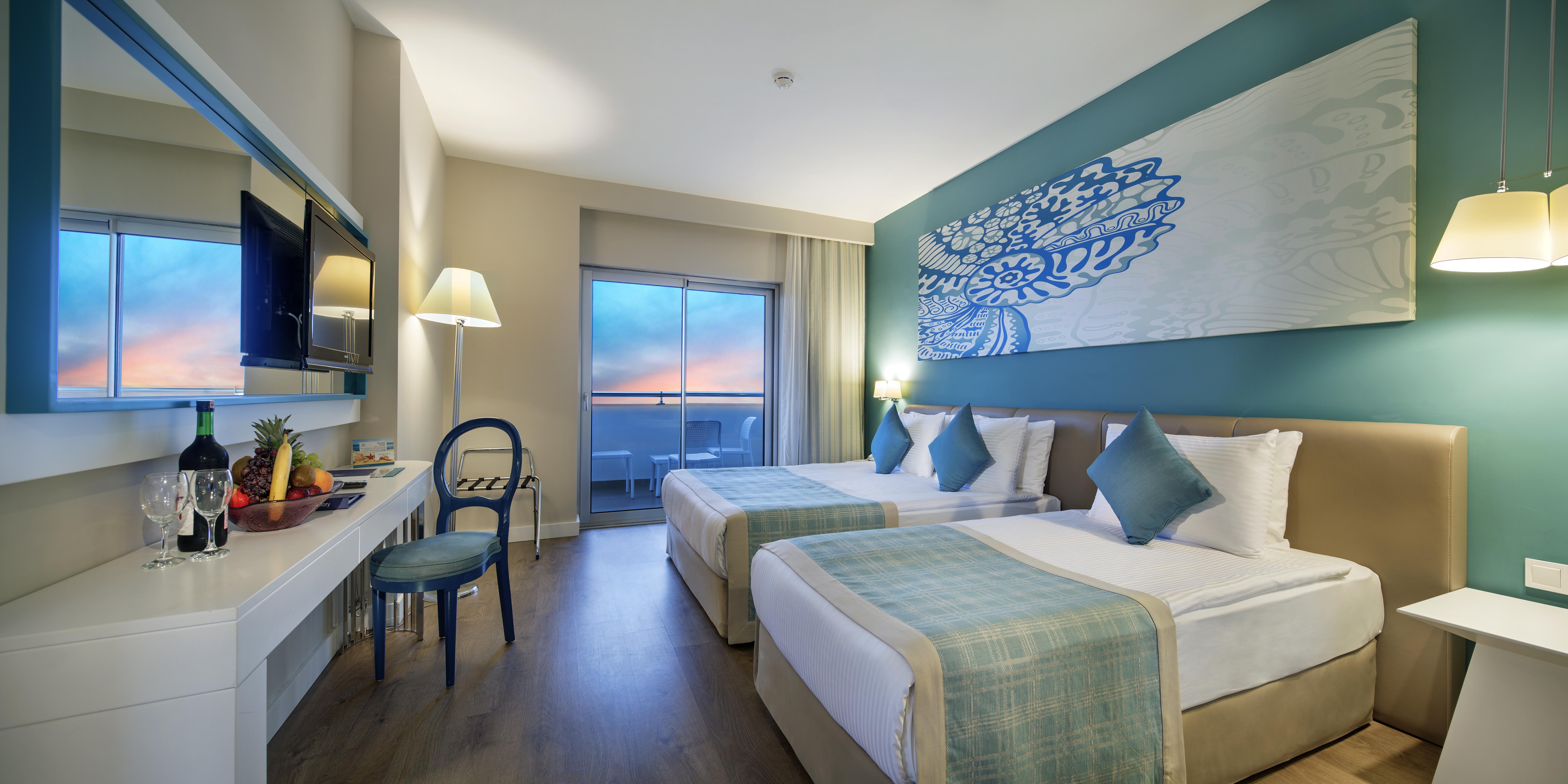 Sea Shell Resort & Spa Side Exterior photo
