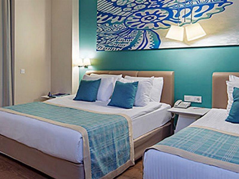 Sea Shell Resort & Spa Side Exterior photo
