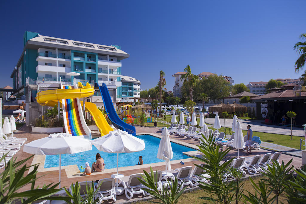 Sea Shell Resort & Spa Side Exterior photo